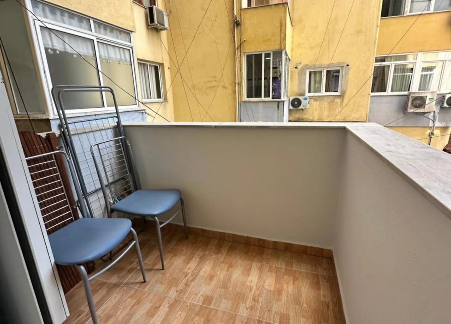 Green Home Tirana 0*,  Albania